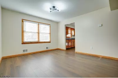 11 Lenox St, Edison, NJ 08817 - Photo 11