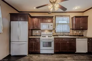 960 Moessner Ave, Union Township, NJ 07083 - Photo 3