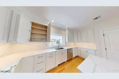 376 5th Ave, Paterson, NJ 07514 - Photo 5