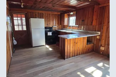 48 W Shore Trl, Sandyston Township, NJ 07826 - Photo 9