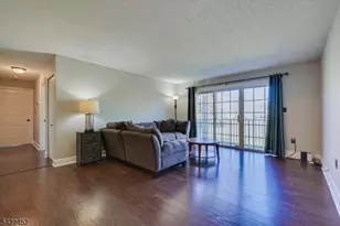 54 Lindsey Ct, Franklin Township, NJ 08823 - Photo 3