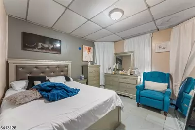 160 Burgess Pl, Passaic, NJ 07055 - Photo 15