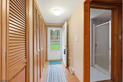 40 E Shore Dr, Hampton Township, NJ 07860 - Photo 21