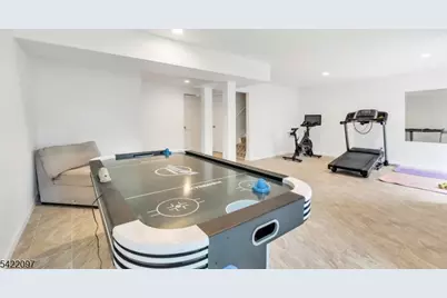 31 Lenox Ct, Montville Township, NJ 07045 - Photo 25