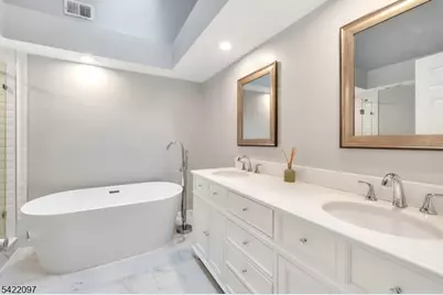 31 Lenox Ct, Montville Township, NJ 07045 - Photo 17