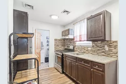 135 Dixon Ave, Paterson, NJ 07501 - Photo 23