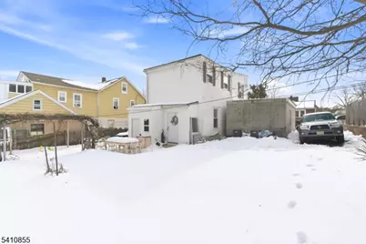 135 Dixon Ave, Paterson, NJ 07501 - Photo 29