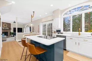 321 Bellis Rd, Holland Township, NJ 08804 - Photo 17