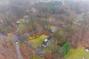 321 Bellis Rd, Holland Township, NJ 08804 - Photo 7