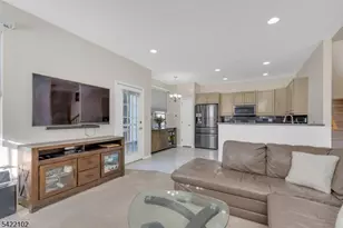 49 Gordon Cir, Parsippany, NJ 07054 - Photo 7