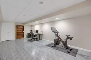 49 Gordon Cir, Parsippany, NJ 07054 - Photo 13