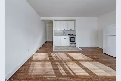 22 Cottage St #2I, South Orange, NJ 07079 - Photo 1