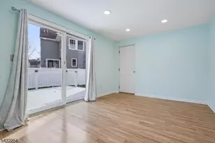 287 Roosevelt Ln, Kenilworth, NJ 07033 - Photo 17