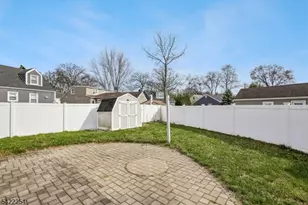 287 Roosevelt Ln, Kenilworth, NJ 07033 - Photo 29