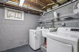 287 Roosevelt Ln, Kenilworth, NJ 07033 - Photo 25