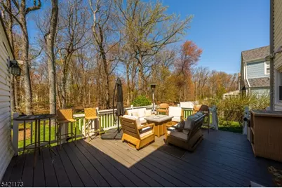 558 Schuyler Way, Union Township, NJ 07083 - Photo 23