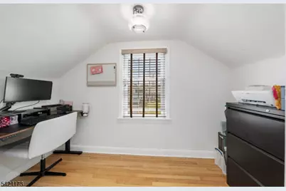 558 Schuyler Way, Union Township, NJ 07083 - Photo 13