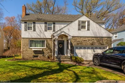 558 Schuyler Way, Union Township, NJ 07083 - Photo 1