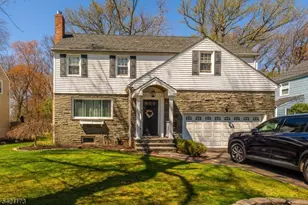 558 Schuyler Way, Union Township, NJ 07083 - Photo 1