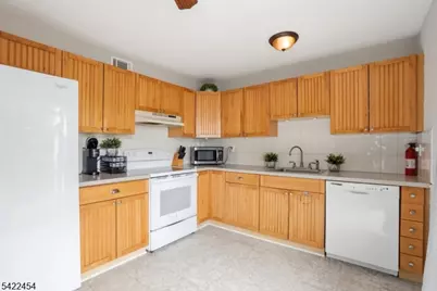 15276 Aspen Ct #276, Stanhope, NJ 07874 - Photo 11