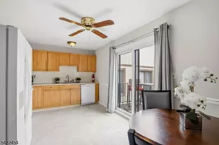 15276 Aspen Ct, Stanhope, NJ 07874 - Photo 9