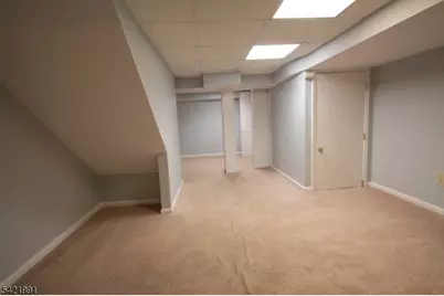 107 Brook Dr, Hackettstown, NJ 07840 - Photo 17