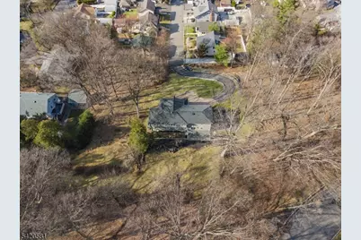 10 Hillside Ave, North Caldwell, NJ 07006 - Photo 49