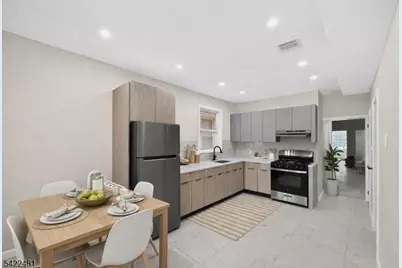 345 Walnut St #2R, Newark, NJ 07105 - Photo 1