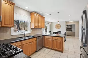 5 Jessica Pl, Randolph Township, NJ 07869 - Photo 19