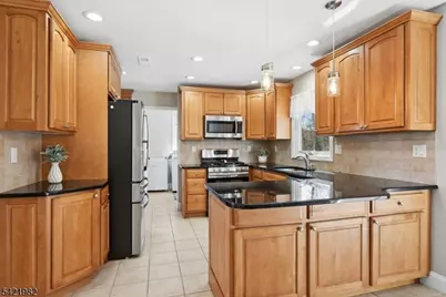 5 Jessica Pl, Randolph Township, NJ 07869 - Photo 17