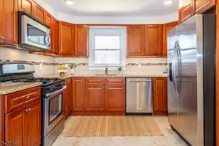 74 Franklin St, Verona, NJ 07044 - Photo 5