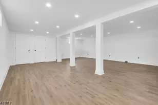 71 Tiffany Dr, East Hanover Township, NJ 07936 - Photo 15