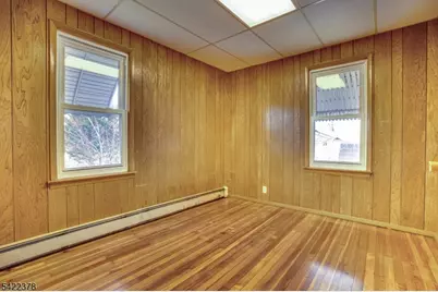 27 Brookline Ave, Nutley, NJ 07110 - Photo 17