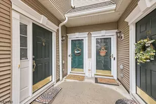 915 Redspire Dr, Union Township, NJ 07083 - Photo 27