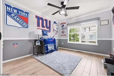 915 Redspire Dr, Union Township, NJ 07083 - Photo 13