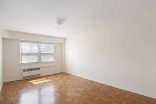 415 Claremont Ave, Montclair Twp., NJ 07042 - Photo 13
