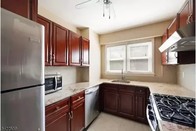 415 Claremont Ave, Montclair Twp., NJ 07042 - Photo 5