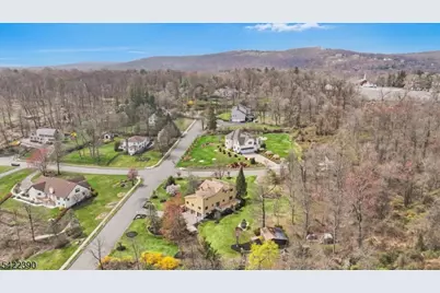 17 Sherbrooke Dr, Lincoln Park, NJ 07035 - Photo 5