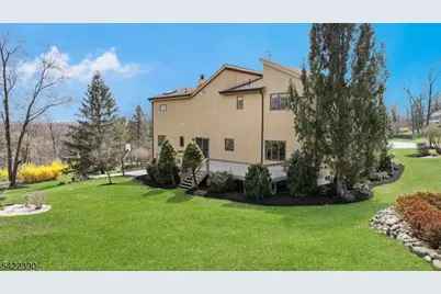 17 Sherbrooke Dr, Lincoln Park, NJ 07035 - Photo 3