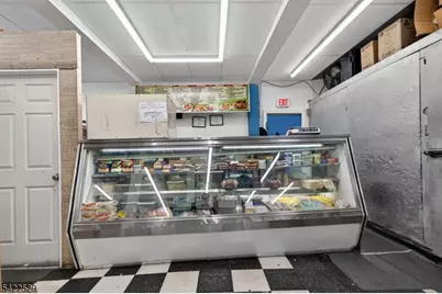 661 South 18th Street, Newark, NJ 07103 - Photo 13