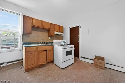 661 South 18th Street, Newark, NJ 07103 - Photo 13