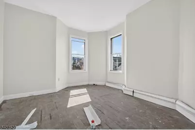 661 South 18th Street, Newark, NJ 07103 - Photo 5
