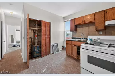 661 South 18th Street, Newark, NJ 07103 - Photo 15