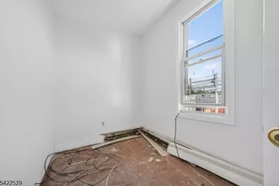 661 South 18th Street, Newark, NJ 07103 - Photo 11