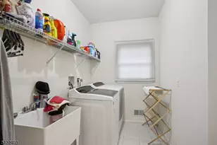 1 Jenny Ln, Wayne, NJ 07470 - Photo 27