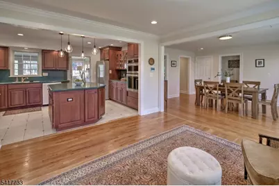 34 Indian Run, Readington, NJ 08889 - Photo 9