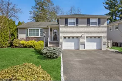 27 Garden Oval, Springfield, NJ 07081 - Photo 1