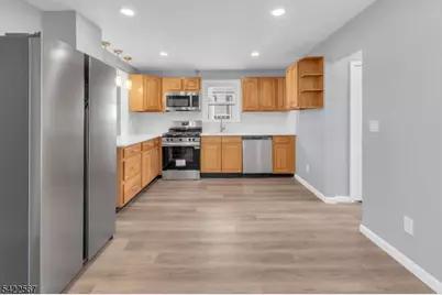 829 S 2nd St, Plainfield, NJ 07063 - Photo 5