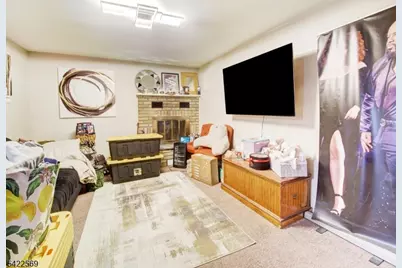 310 Boulevard Dr, Wayne Twp., NJ 07470 - Photo 9