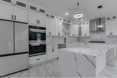 261 Apple Tree Ln, Mountainside, NJ 07092 - Photo 11